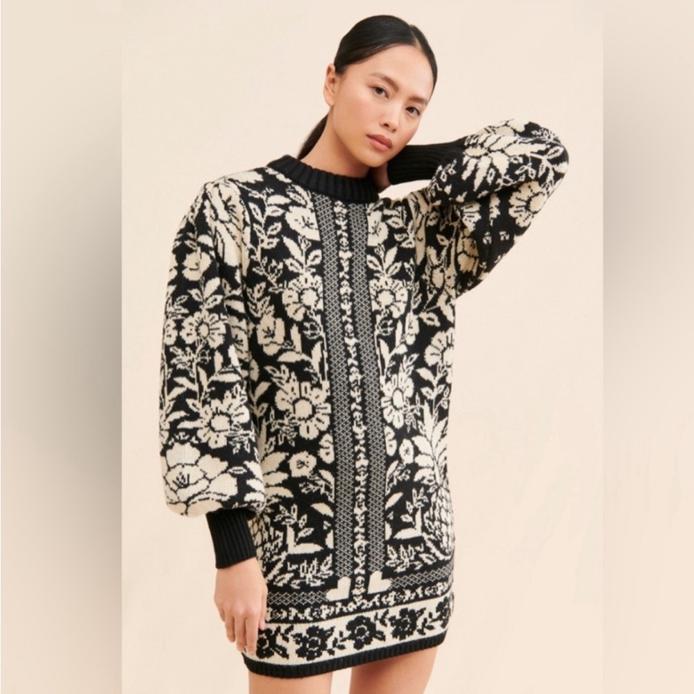 FARM RIO/ Black Pineapple Garden Mini Sweater Dress (Pristine/ Not Worn)